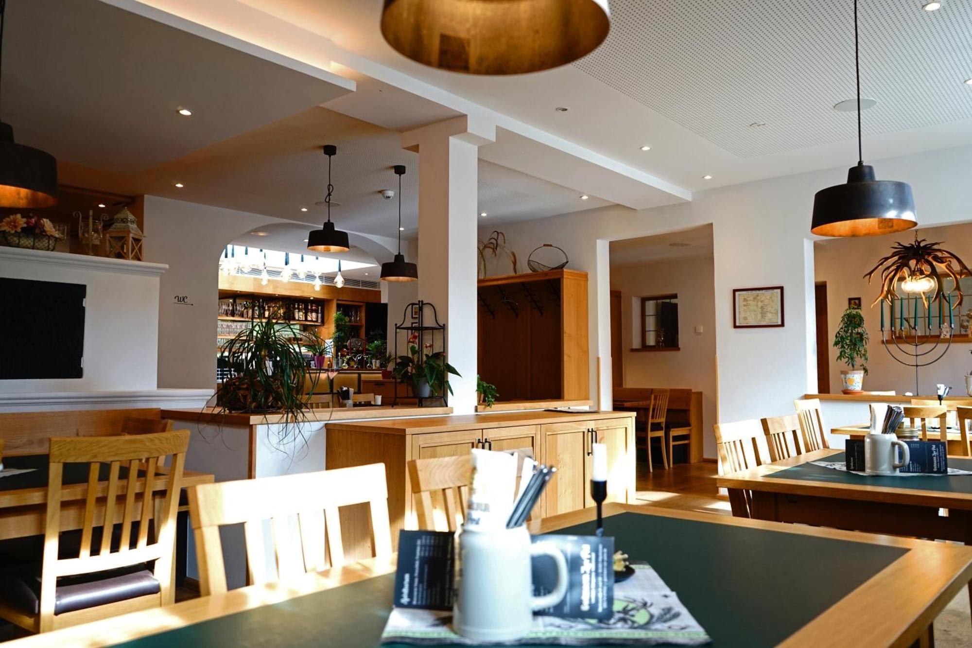 Hotel Zum Schwarzen Ross Und Gutmann Zur Post Hilpoltstein Zewnętrze zdjęcie